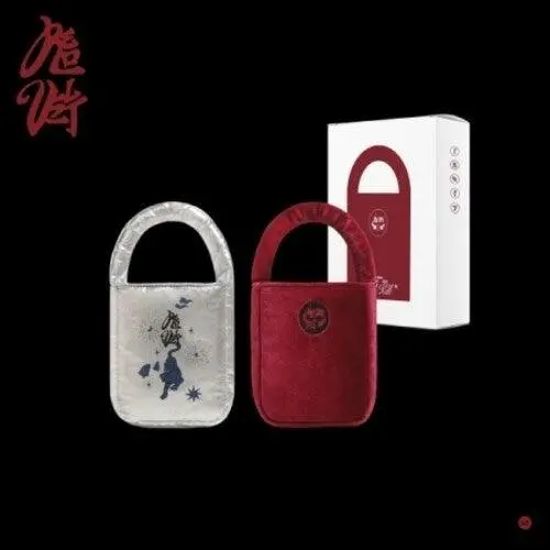 Red Velvet- What A Chill Kill - Bag Version - Limited Edition - Incl. Bag, Postcard, + Photocard Set (Cd) 1
