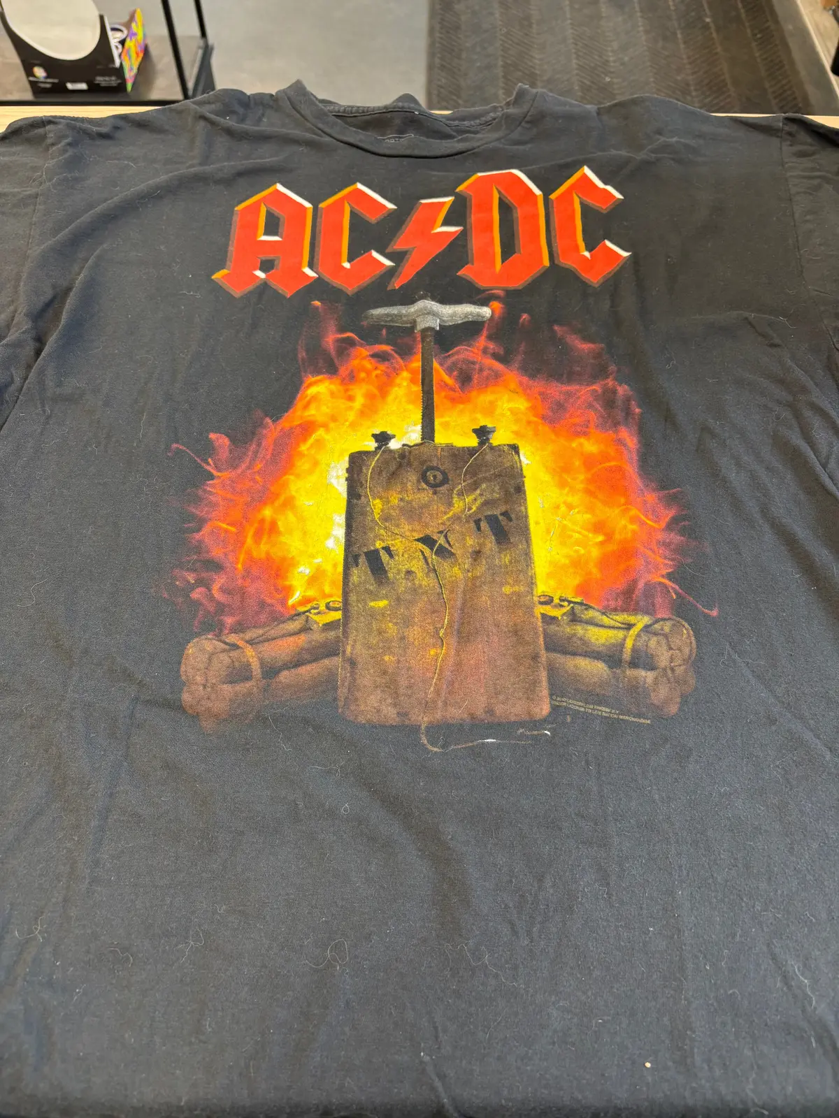 Ac/Dc Tnt T-Shirt, Black, Xl 1