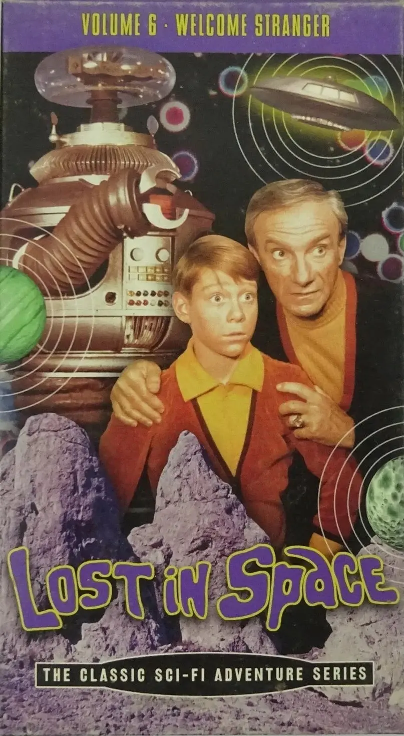 Lost In Space Volume 6: Welcome Stranger 1